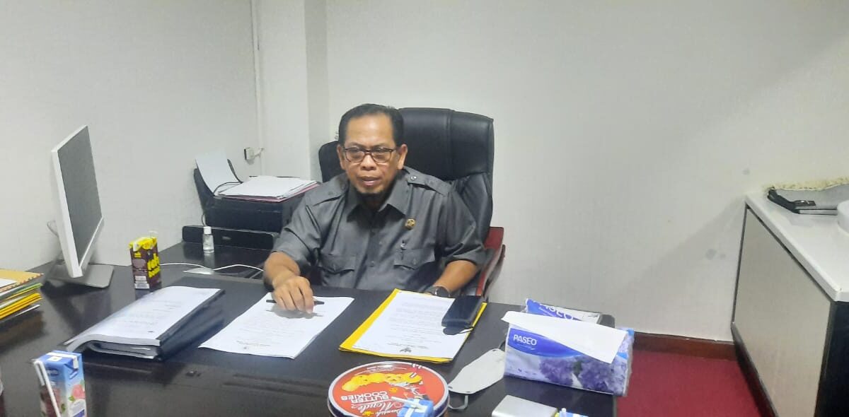 Ketua Komisi III DPRD Kota Samarinda Angkasa Jaya Djoerani saat menyampaikan perihal kunjungan ke lokasi lahan konsesi pertambangan milik PT IBP. (Istimewa)
