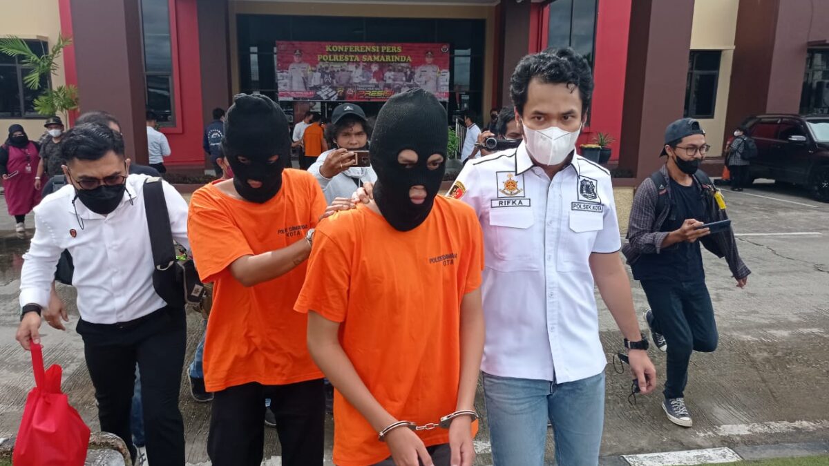 Polisi berhasil menangkap pelaku pembunuh perempuan muda bernama Rabiatul Adawiyah yang ditemukan tewas di kamar Hotel MJ Samarinda. Serta menetapkan Erwin selaku mucikari korban sebagai tersangka tindak pidana perdagangan orang. Keduanya kini mendekam di Sel Tahanan Polsek Samarinda Kota atas dua kasus berbeda. (Klausa.co)