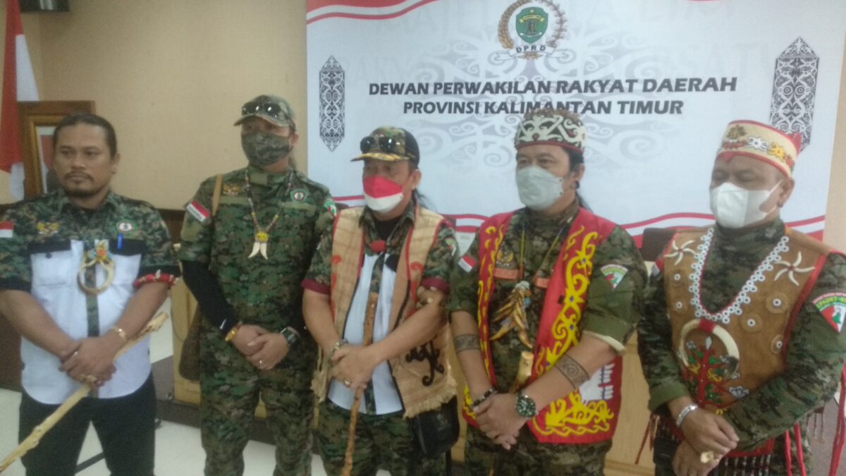 Ormas Kedaerahan meminta DPRD dan Pemprov Kaltim untuk mengevaluasi terkait perpanjangan izin perusahaan tambang batubara KPC di Kutai Timur.