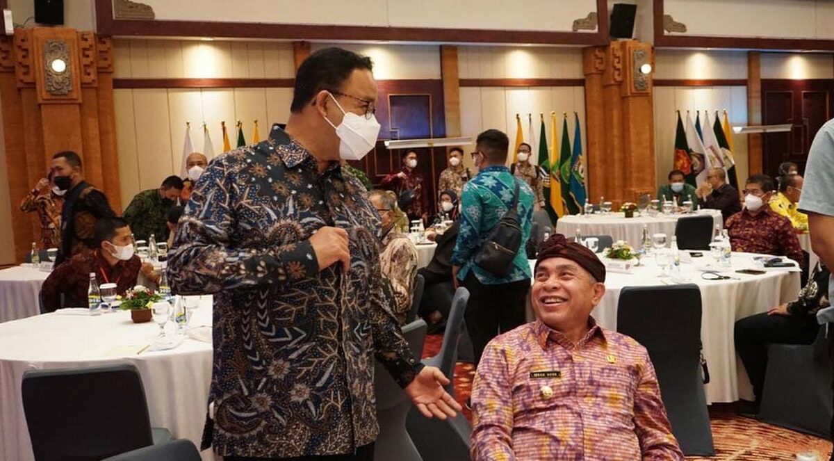 Gubernur Isran Noor (kanan) bersama Gubernur DKI Jakarta Anies Rasyid Baswedan (kiri). (Foto : Humas Pemprov Kaltim)