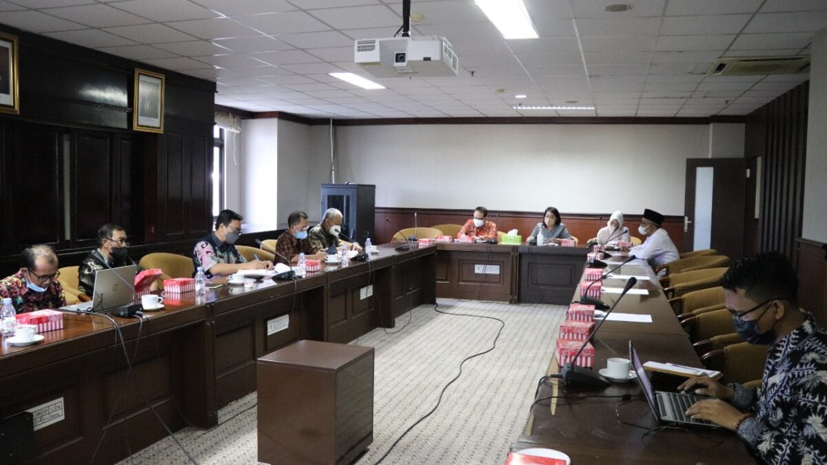 Komisi II RDP bersama Disperindagkop-UKM Kaltim (Humas DPRD Kaltim)