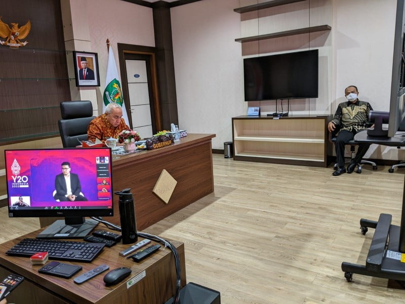 Gubernur Kaltim Isran Noor hadiri undangan virtual Kick Off Meeting Y20 Presidensi G20 Indonesia dari Kantor Penghubung Kaltim di Jakarta (istimewa/Kominfo Kaltim)