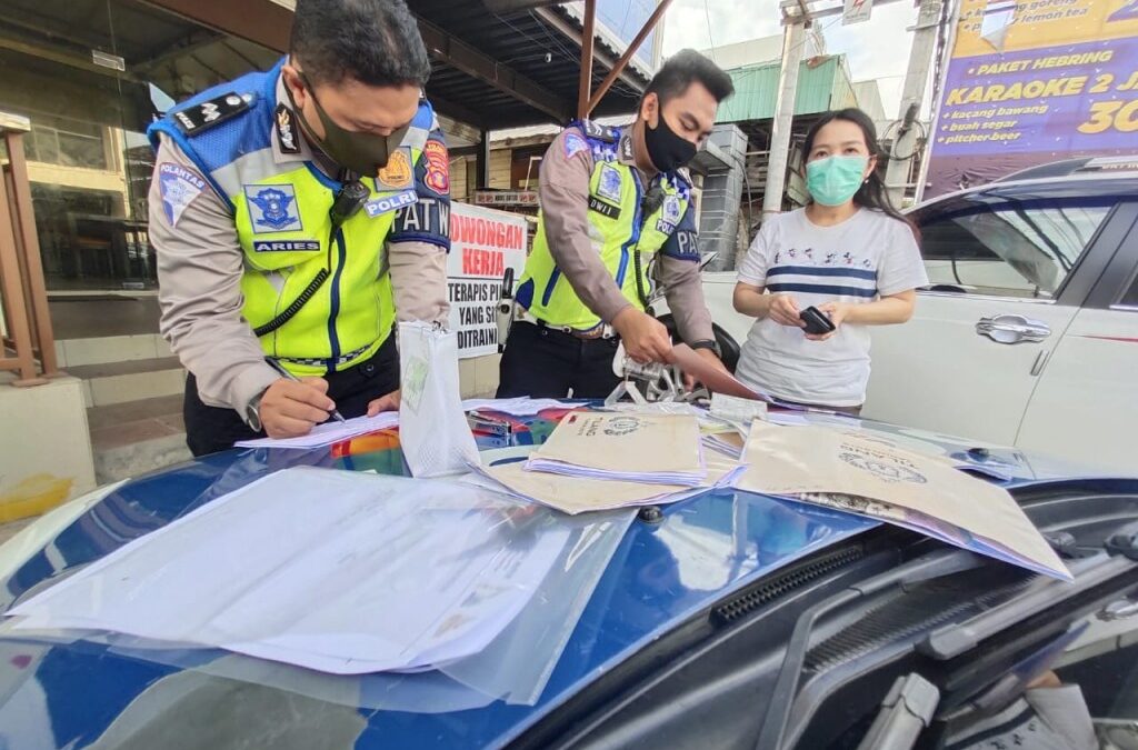 AKBP Bangun Isworo beri penjelasan menanggapi kabar pengendara sepeda motor yang memakai sandal jepit bakal ditilang polisi. (Foto : Istimewa).
