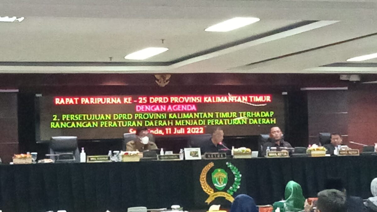 Suasana Rapat Paripurna ke-25 di Lantai 6 Gedung D Komplek DPRD Kaltim jalan Teuku Umar, Senin (11/7/2022). ( APR/Klausa)