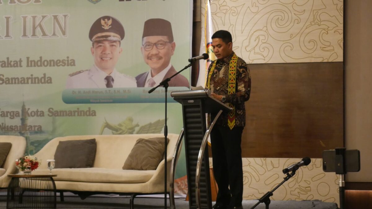 Wali Kota Samarinda, Andi Harun kukuhkan kepengurusan Forum Pemberdayaan Masyarakat Indonesia Ibu Kota Negara (Fordamai IKN) Wilayah Kota Samarinda di Hotel Midtown pada, Sabtu (16/7/2022).
