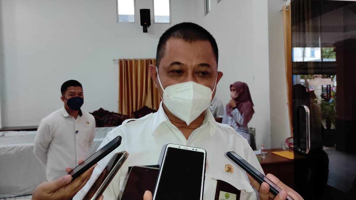 Plt Asisten Pemerintahan dan Kesra Sekretariat Provinsi Daerah Kalimantan Timur Deni Sutrisno