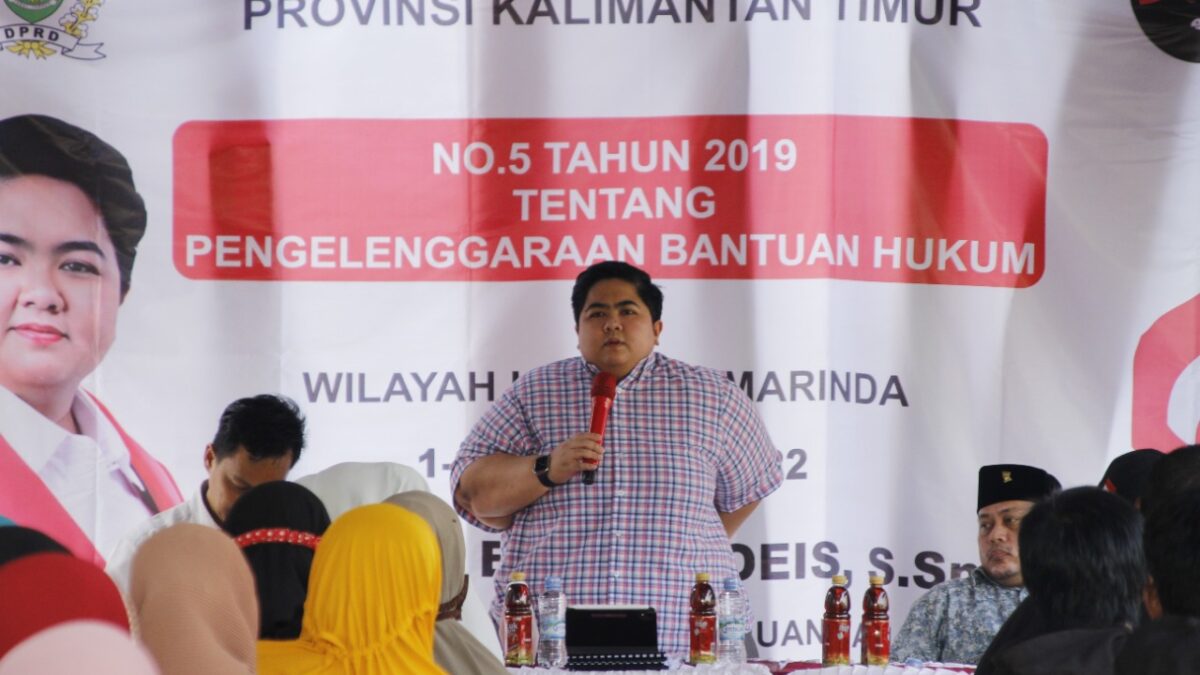 Anggota Komisi IV DPRD Kalimantan Timur Ananda Emira Moeis saat menggelar sosialisasi Peraturan Daerah Nomor 5 Tahun 2019 di Jalan Bata Karya, RT. 16 Bayur, Kelurahan Sempaja Utara, Kecamatan Samarinda Utara.