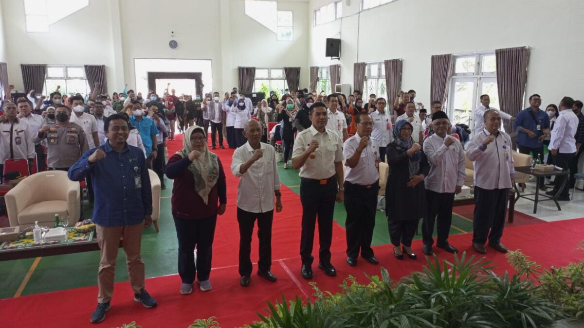 Wali Kota Samarinda, Andi Harun (tengah) saat membuka kegiatan Open House Balai Pelatihan Vokasi Produktivitas.