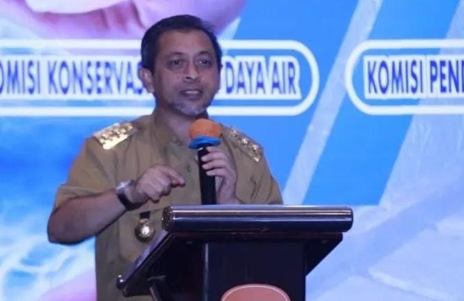 Wakil Gubernur Hadi Mulyadi saat menghadiri kegiatan Sidang Dewan Sumber Daya Air, di Hotel Harris jalan Untung Suropati Kota Samarinda pada Selasa (8/11/2022). (Adpim Pemprov Kaltim)