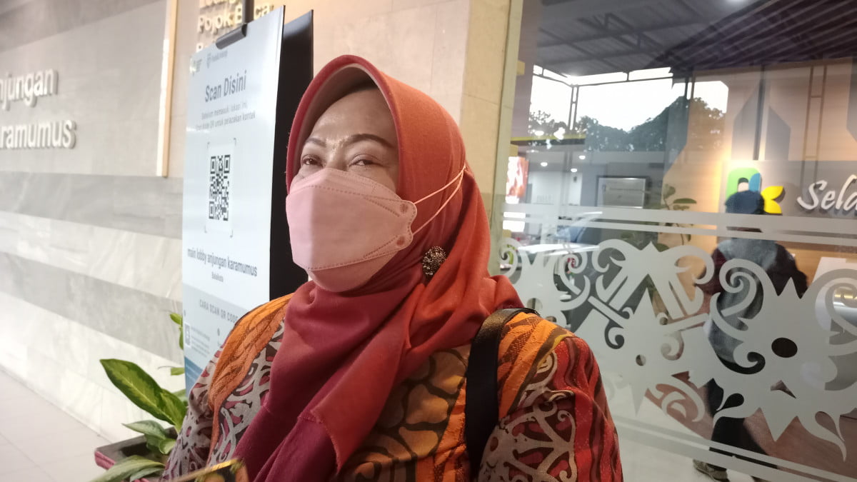 Ketua Komisi IV DPRD Samarinda, Sri Puji Astuti saat diwawancarai.
