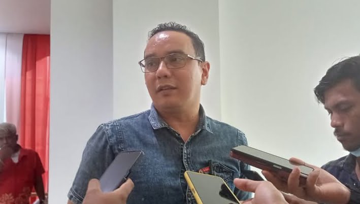 Sekretaris Komisi III DPRD Kota Samarinda, Novan Syahronny Pasie saat diwawancarai awak media.