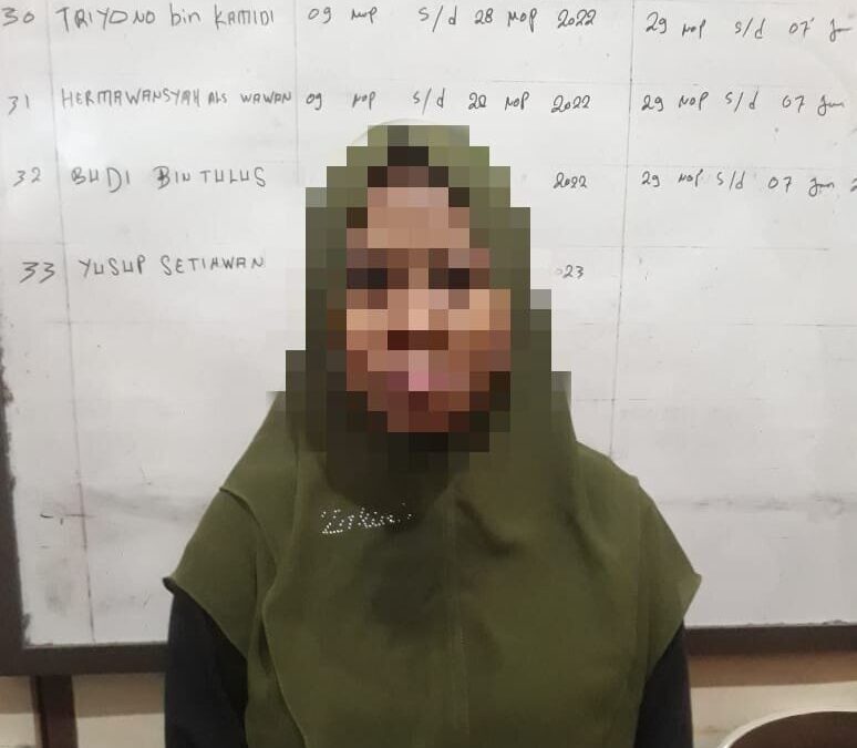 In, pelaku pembuang bayi di desa Muara Kaman Ilir (Foto: Istimewa)