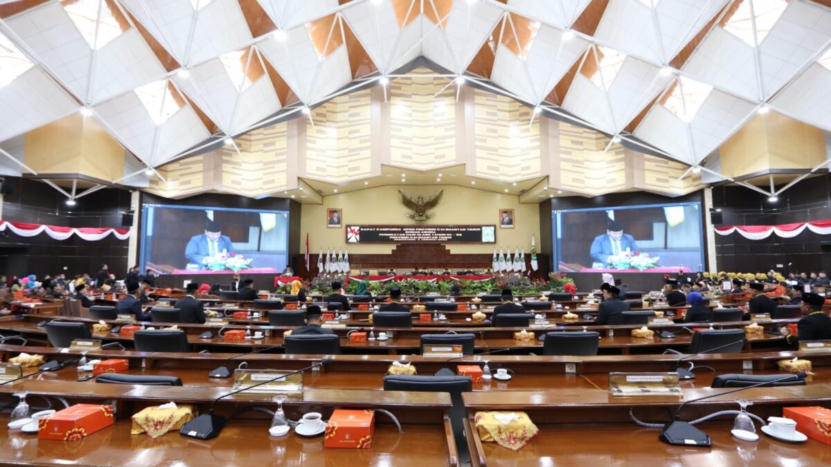 Suasana Rapat Paripurna di Gedung B Kompleks DPRD Kalimantan Timur (Foto: Klausa)
