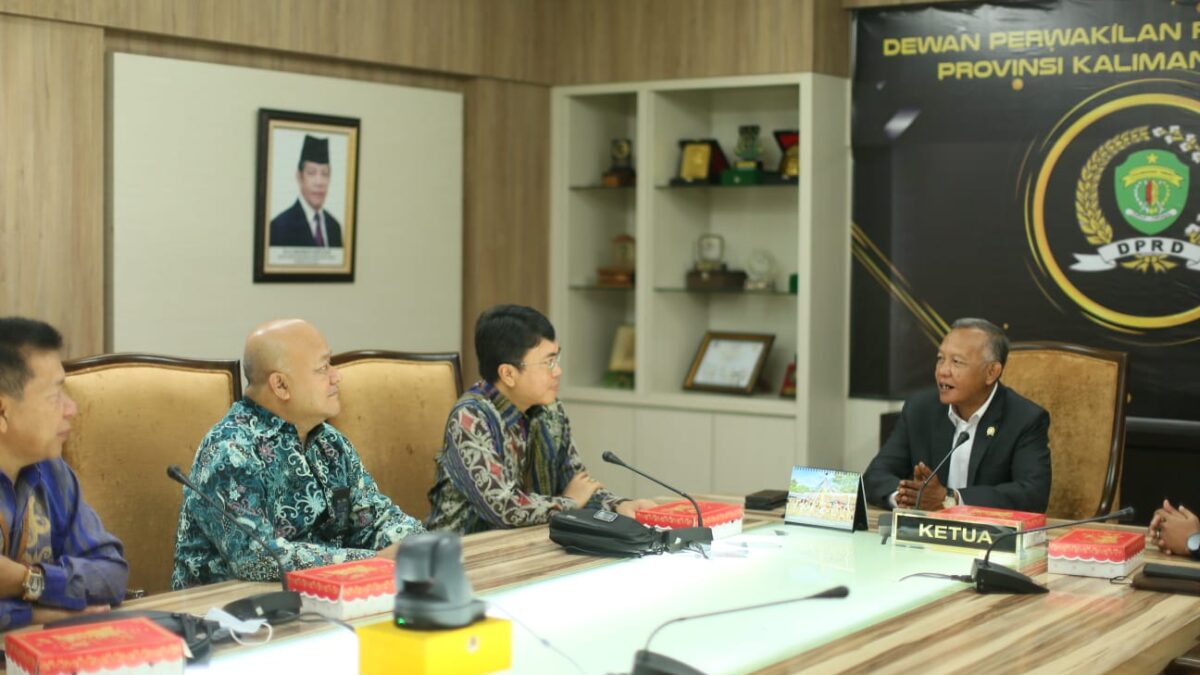 Wakil Ketua DPRD Kaltim, Muhammad Samsun menerima kunjungan dari para petinggi PLN Kaltim (Foto: Istimewa)