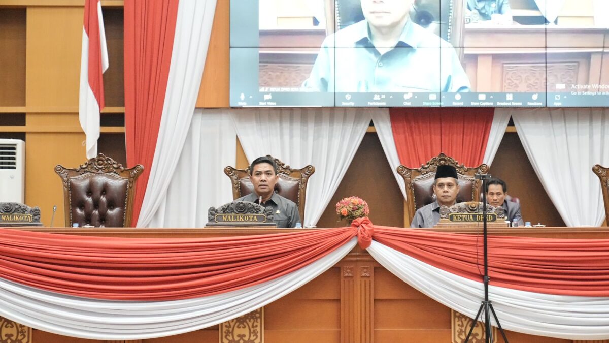 Wali Kota Samarinda, Andi Harun pimpin rapat paripurna masa sidang I tahun 2023 (Foto: Humas Pemkot Ari)