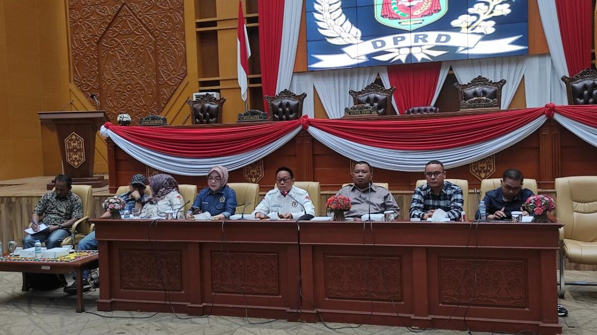 Konferensi pers yang diadakan Bapemperda Samarinda (Foto : Apr/Klausa)