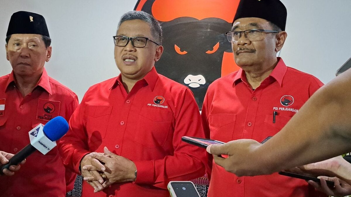 Sekjen PDI Perjuangan Hasto Kristiyanto saat di wawancarai awak media (Foto: Istimewa)