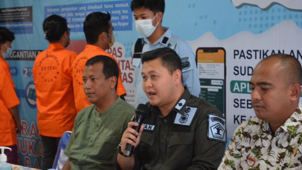 Kantor Imigrasi Kelas II TPI Nunukan, Kalimantan Utara mengamankan 4 warga negara Malaysia yang nekat masuk ke wilayah Indonesia tanpa paspor. (Foto : Istimewa)