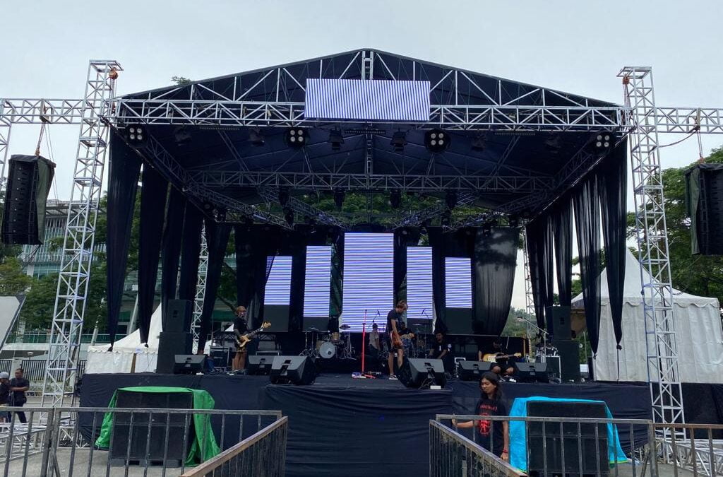 Panggung Smile Fest yang akan di hadiri oleh Last Child (foto: Istimewa)