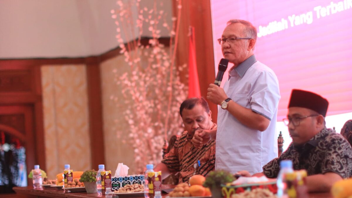 Wakil Ketua DPRD Kaltim, Muhammad Samsun saat melakukan sosialisasi perda pajak daerah di Tenggarong (Foto: Istimewa)