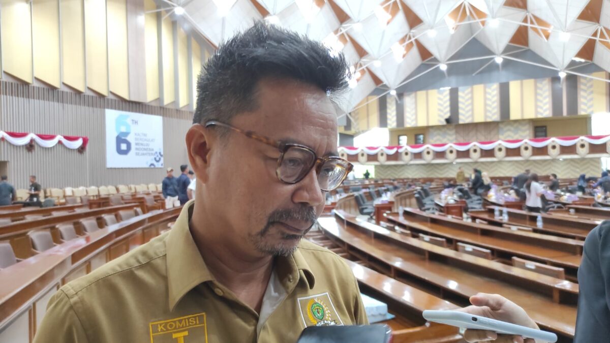 Ketua Komisi I DPRD Kaltim Baharuddin DemmuKetua Komisi I DPRD Kaltim, Baharuddin Demmu (foto: Istimewa)
