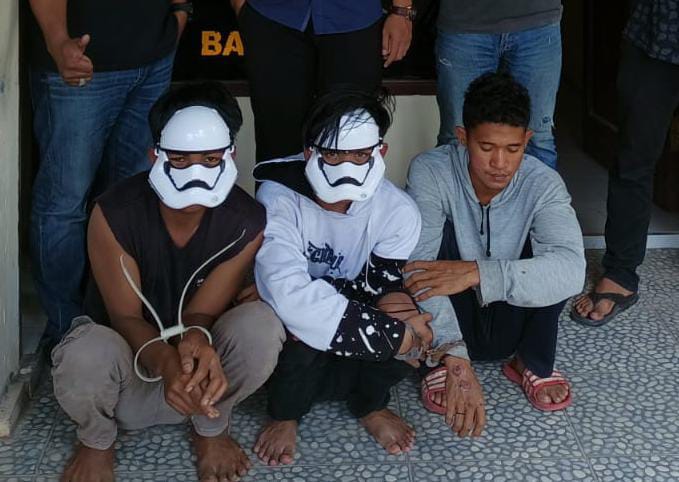 Beberapa pelaku pengeroyokan polisi yang telah berhasil ditangkap (Foto: Istimewa)