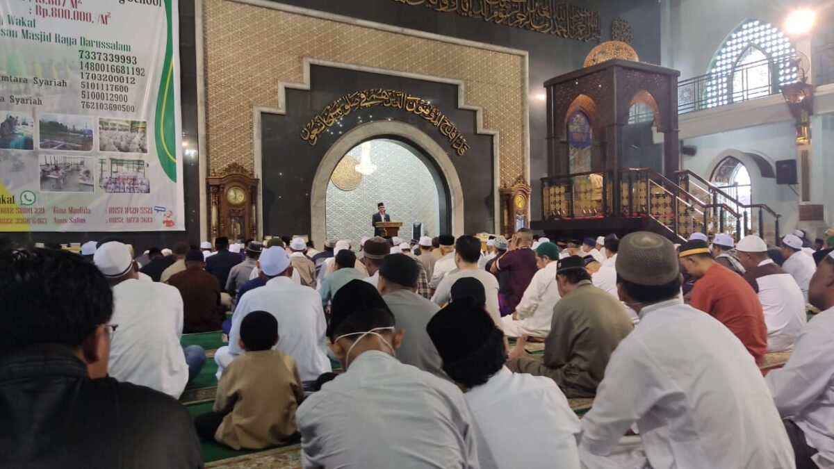 Suasana salat Idul Fitri di Masjid Raya Darussalam Samarinda (Foto: Istimewa)