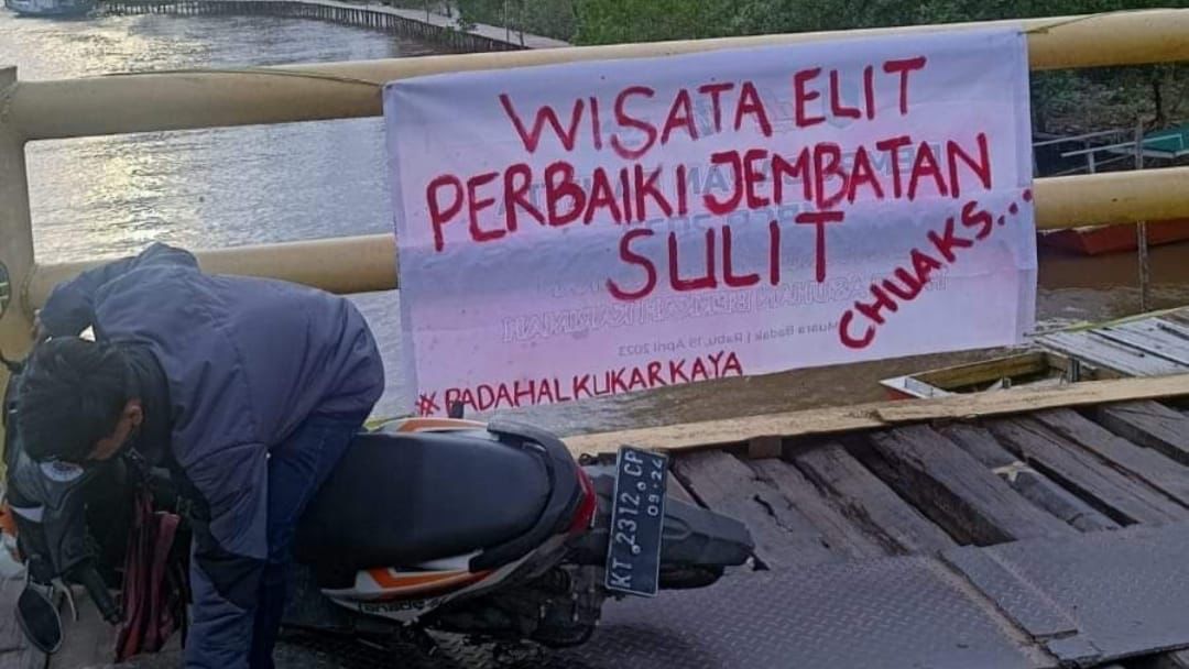Situasi Jembatan Sambera yang ramai beredar di jagat maya (Foto: Istimewa)
