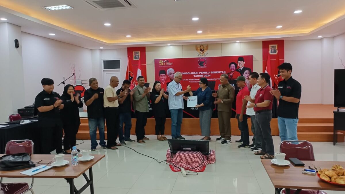 Relawan Sahabat Ganjar saat menyambangi kantor DPD PDI Perjuangan Kaltim, pada Selasa (9/5/2023). (Foto: istimewa)