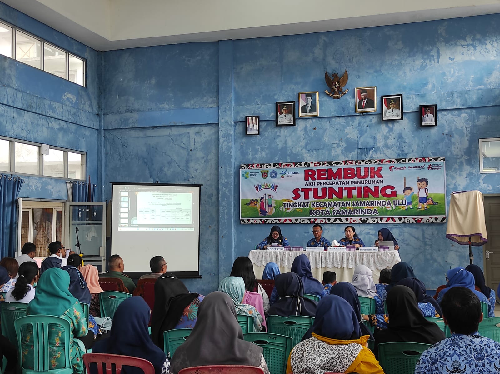 Suasana Rembuk Aksi Percepatan Penurunan Stunting Tingkat Kecamatan Samarinda Ulu di Aula Kecamatan Samarinda Ulu. (Foto: Apr/Klausa)