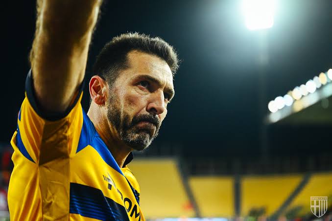 Gianluigi Buffon, kiper legendaris Italia enggan pensiun meski usia tak muda lagi. (Sumber: Google.com)