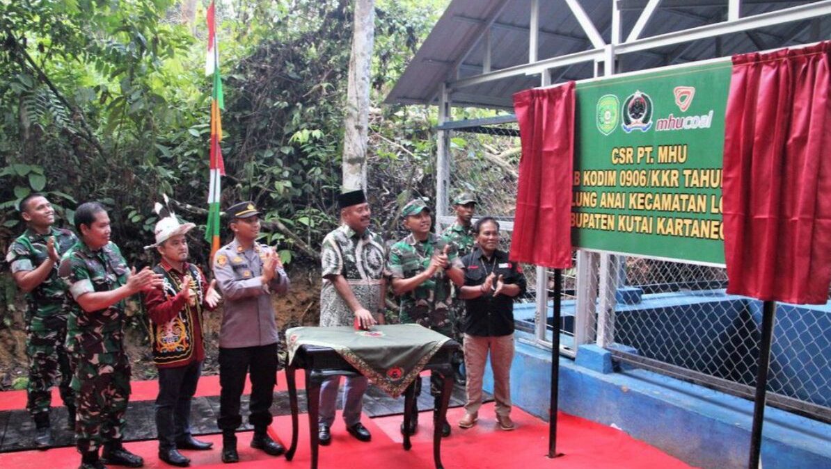 Peresmian fasilitas air bersih di Desa Lung Anai, Kecamatan Loa Kulu, Kabupaten Kutai Kartanegara (Foto: Istimewa)