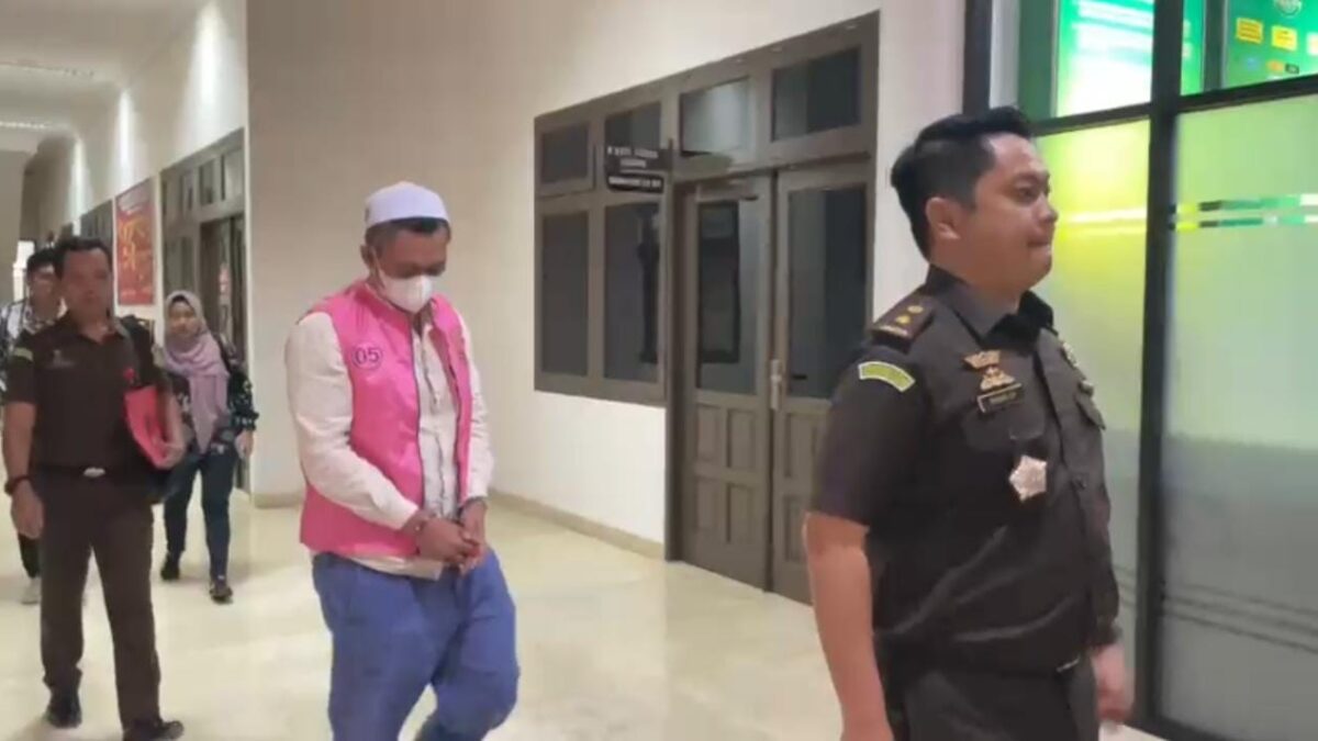 MRC Saat diperiksa oleh Kejari Kukar (foto: Istimewa)