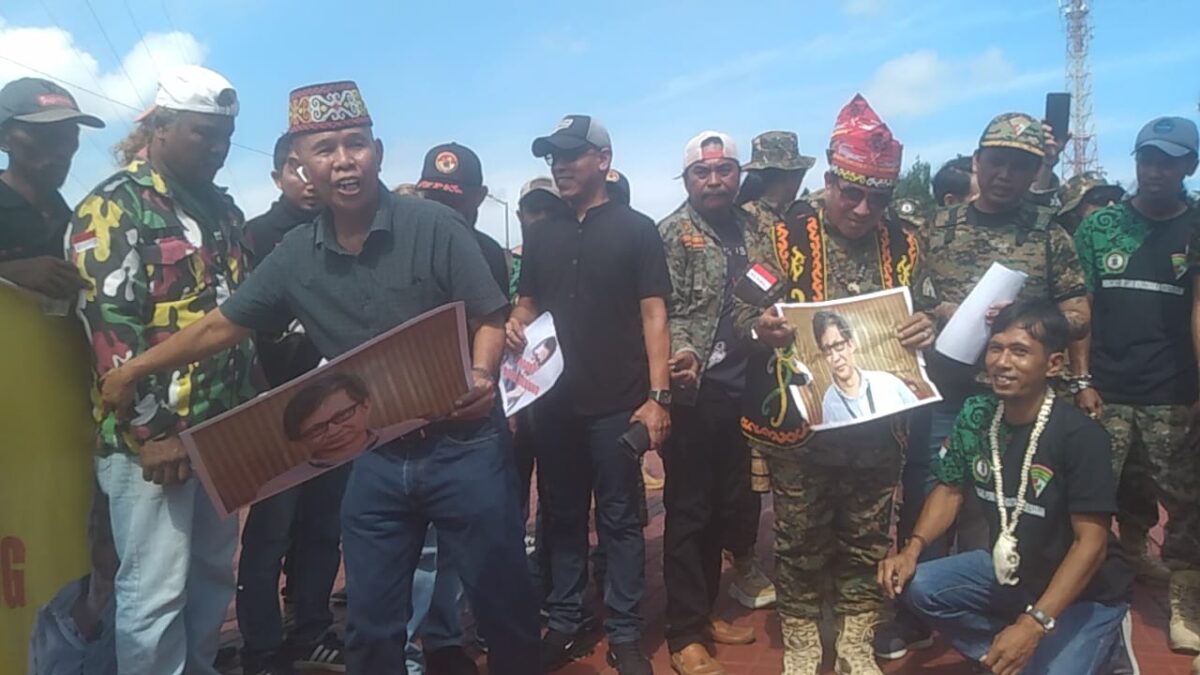 Suasana demonstrasi yang menuntut penangkapan Rocky Gerung atas ujaran kebencian (Foto: Istimewa)