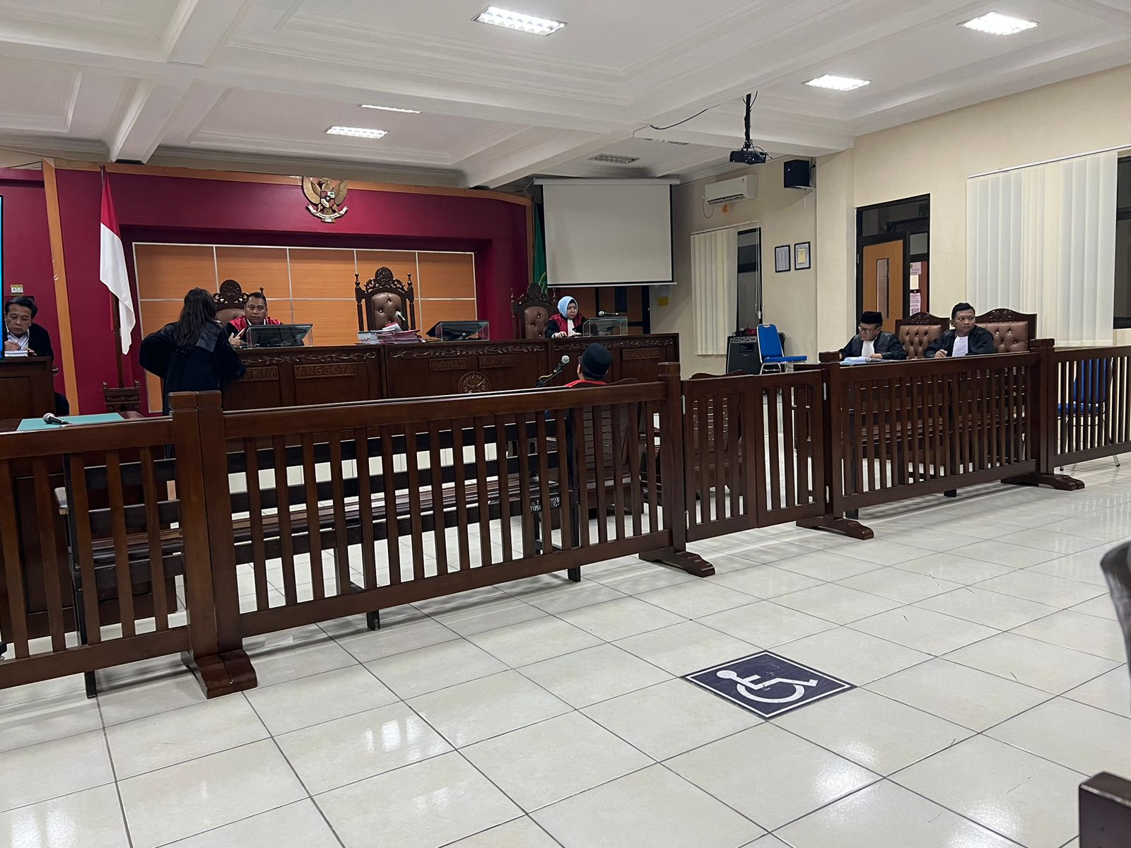 Suasana Sidang lanjutan kasus dugaan penggelapan aset PT Duta Manuntung oleh mantan bos Jawa Pos Zainal Muttaqin (Zam) (Foto: Istimewa)