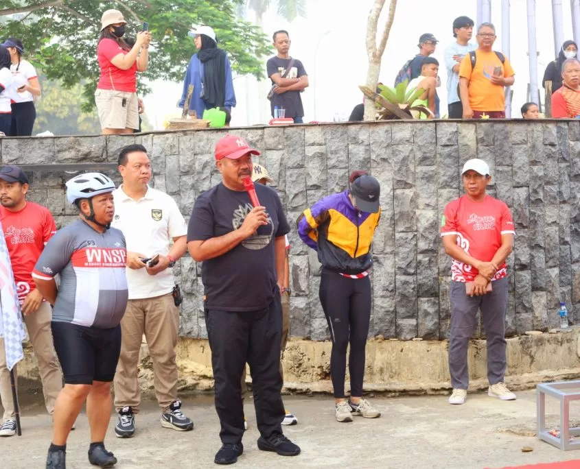 Pelepasa lomba lari 5 KM dan 10 KM di Taman Kota Raja (TKR) Tenggarong (Foto: Istimewa)