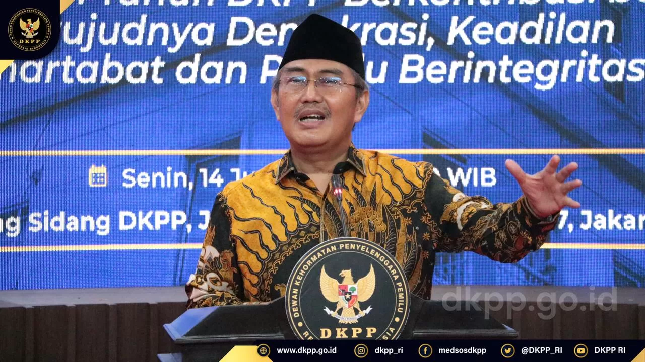 Ketua Majelis Kehormatan Mahkamah Konstitusi (MKMK) Jimly Asshiddiqie (Foto: dkpp.go.id)