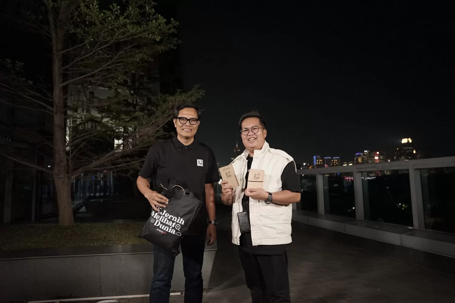 Wakil Bupati Kukar, Rendi Solihin (kanan) saat menghadiri talkshow BEGINU (Foto: Istimewa)