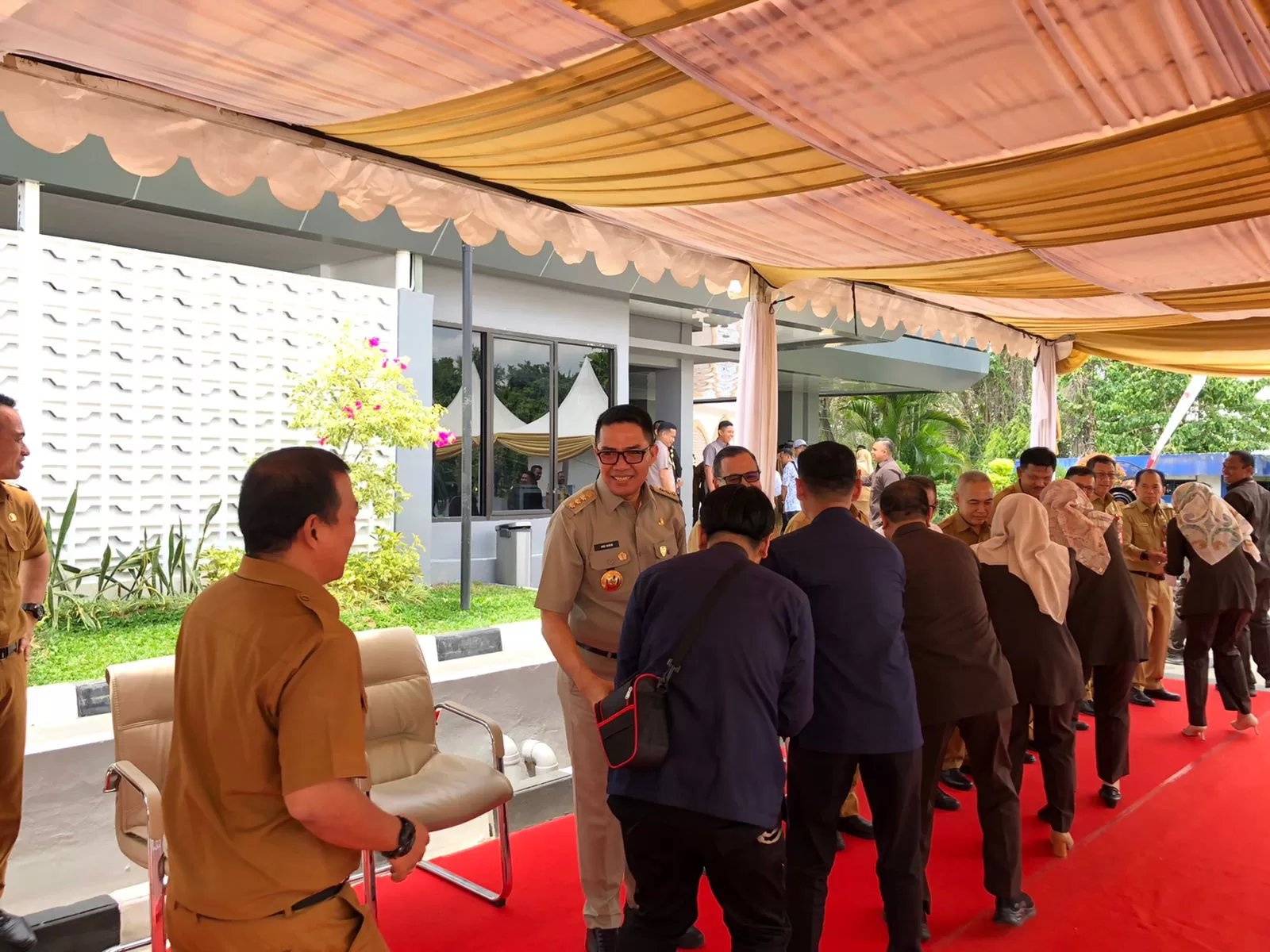 Suasana halalbihalal di jajaran Pemkot Samarinda (Foto: Yah/Klausa)