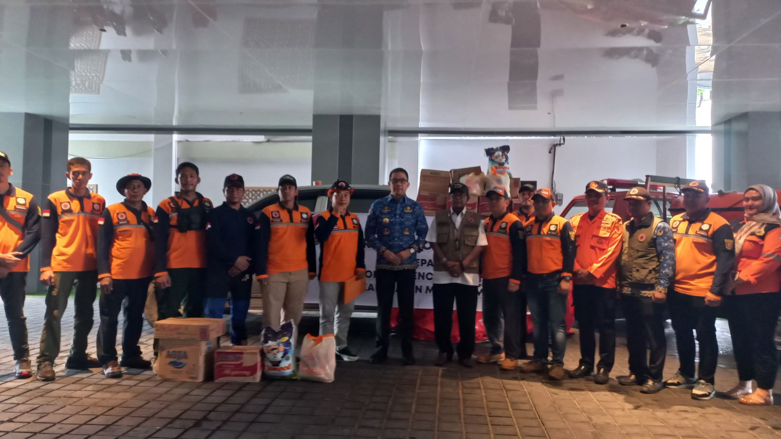 Pemkot Samarinda mengirimkan bantuan untuk para korban banjir di Kabupaten Mahakam Ulu (Foto: Klausa)