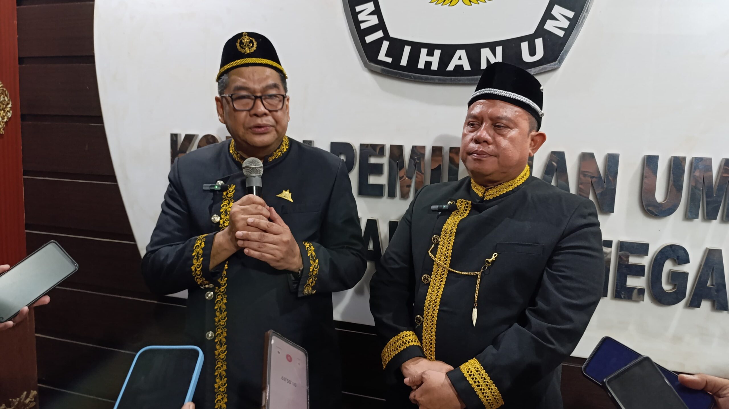 Awang Yacoub Luthman (AYL) dan Akhmad Zais (AZA) (Foto: Istimewa)