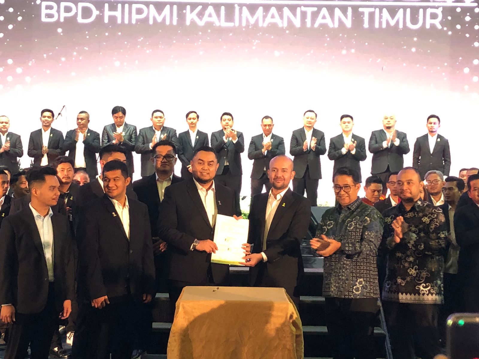 Prosesi pelantikan pengurus BPD Hipmi Kaltim (Foto: Yah/Klausa)