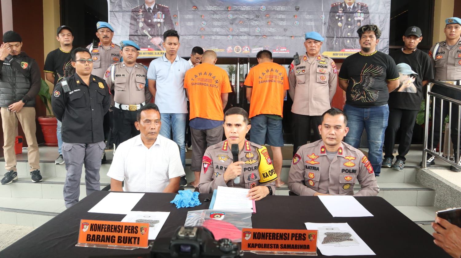 Polresta Samarinda menggelar press release terkait penganiayaan terhadap lansia di Jalan Biawan Samarinda. (Foto: Yah/Klausa)
