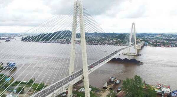 Jembatan Achmad Amins, atau yang dikenal Jembatan Mahkota ll. (Istimewa)