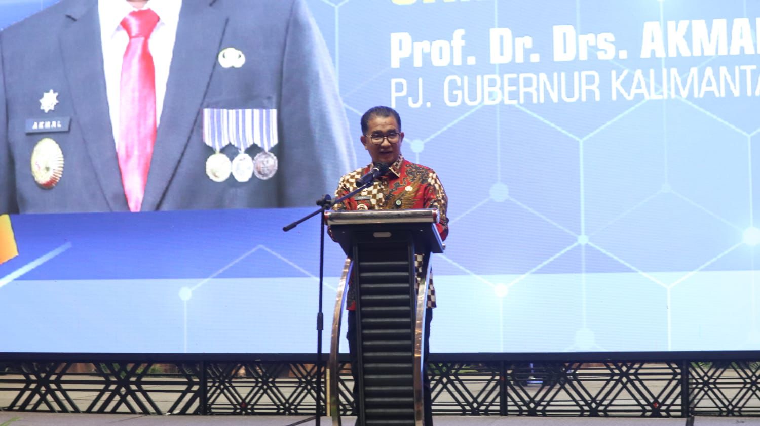 Pj Gubernur Kaltim, Akmal Malik saat menghadiri KKPD Pemprov Kaltim. (Foto: Yah/Klausa)