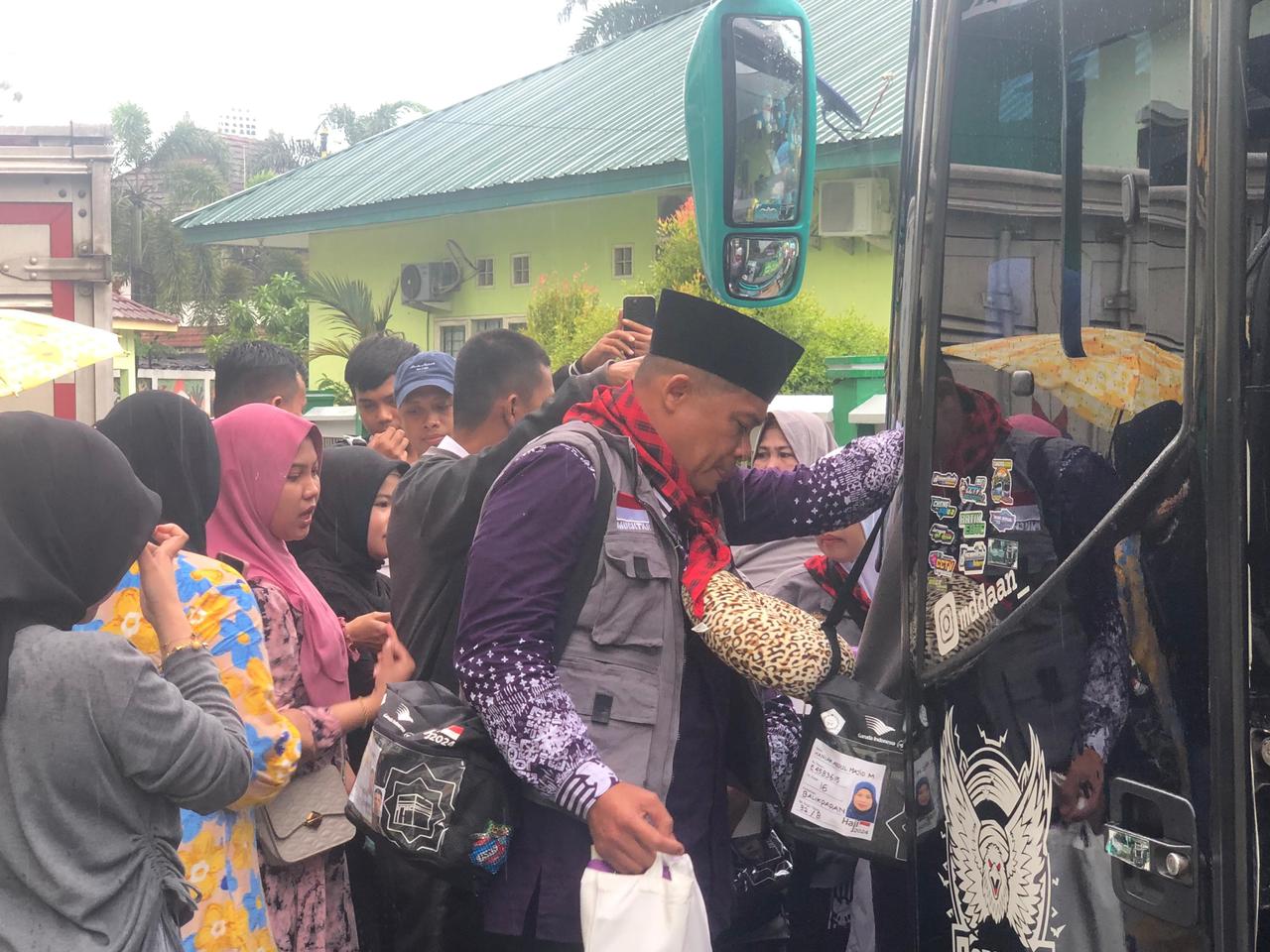 Keberangkatan calon jemaah haji asal Samarinda (Foto: Yah/Klausa)
