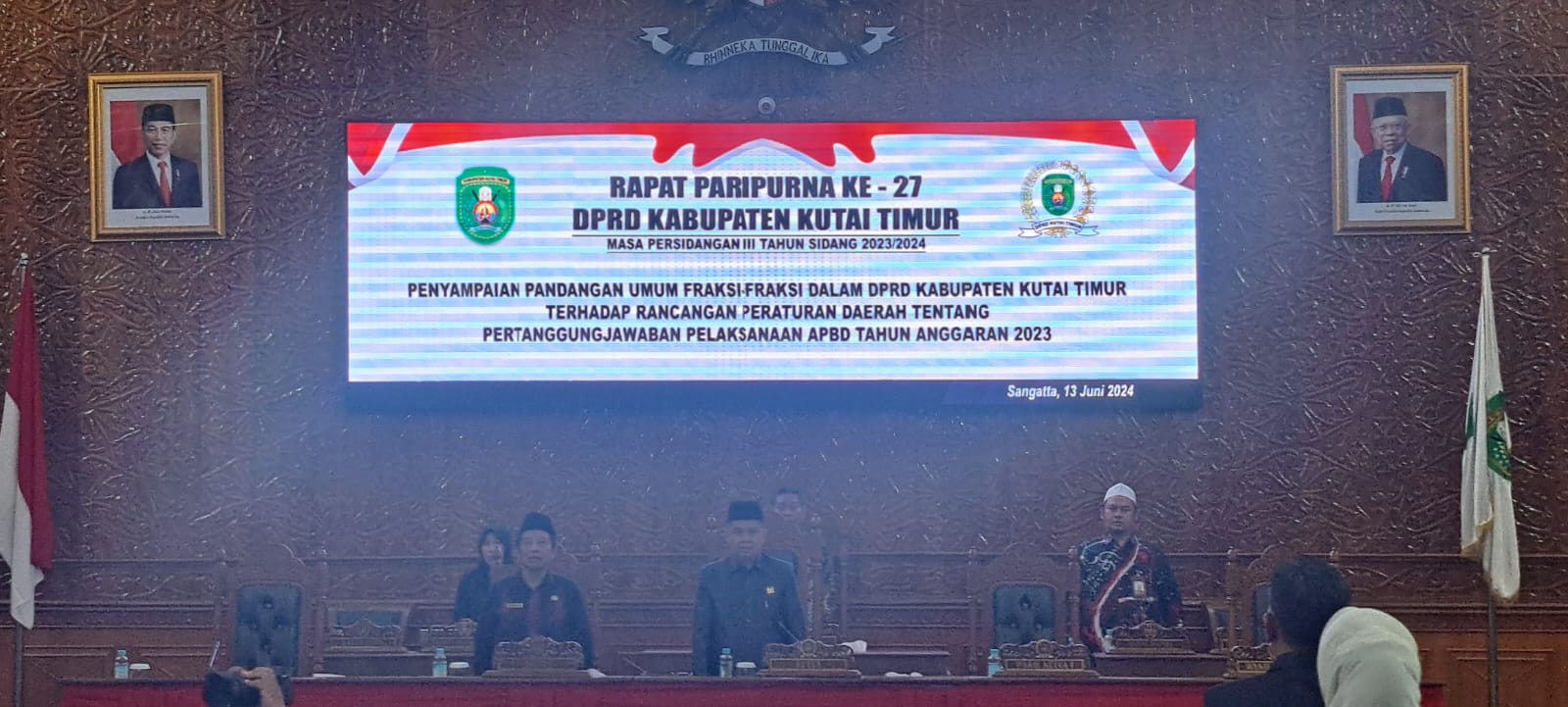 Suasana sidang Paripurna ke-27 di gedung DPRD Kutim (Foto: Istimewa)