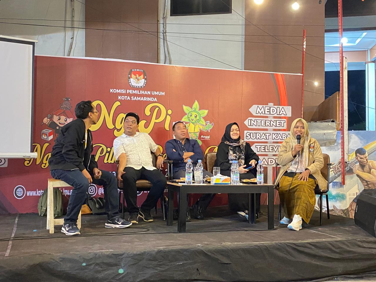KPU Samarinda menggelar diskusi bertajuk "Ngobrol Pilkada" (Ngopi) di Setiap Hari Coffee, Jalan Juanda, pada Selasa (23/7/2024). (Foto: Istimewa)