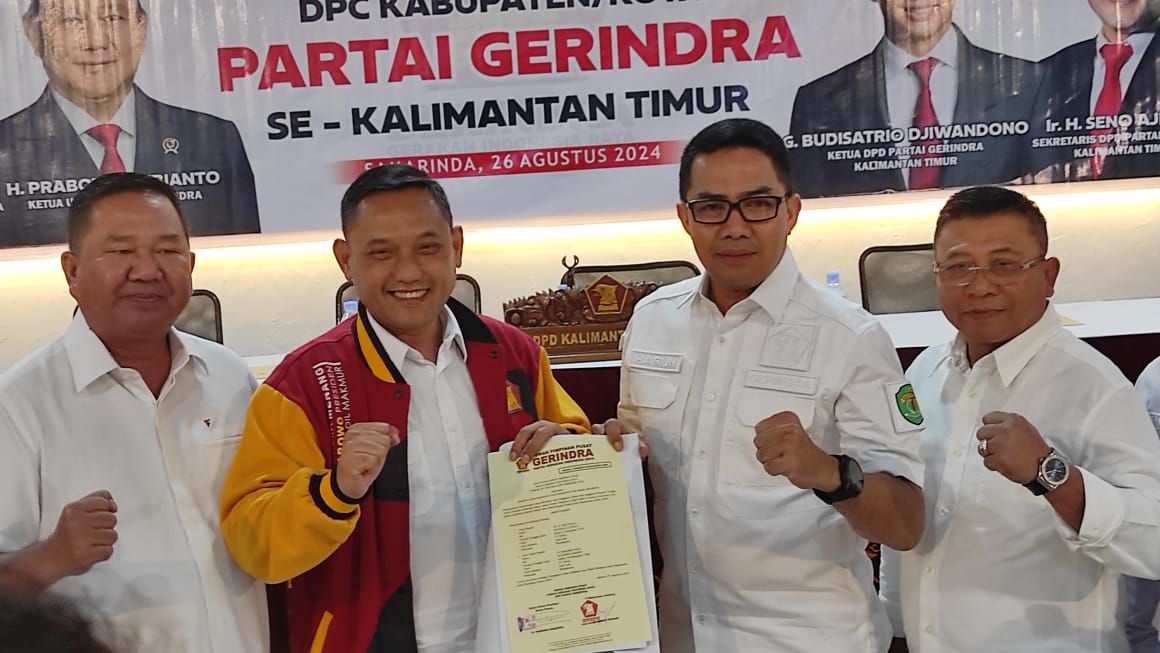 DPD Gerindra Kaltim, menyerahkan dukungan bagi pasangan calon Wali Kota Samarinda, Andi Harun - Saefuddin Zuhri (Foto: Klausa)