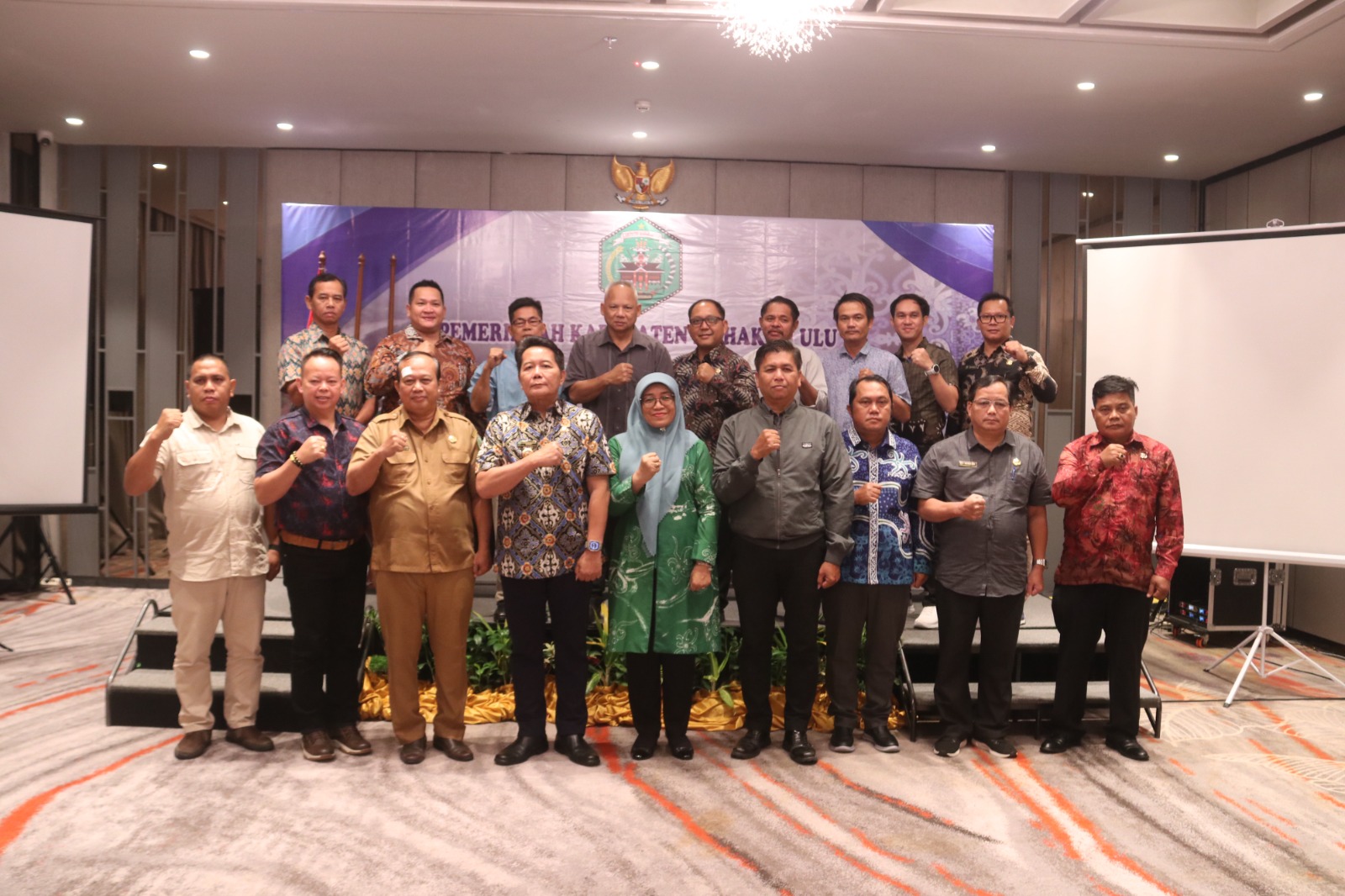 Rapat Forum Komunikasi dan Koordinasi Camat se-Kabupaten Mahulu. (Foto: Istimewa)